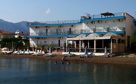 Artemis Hotel